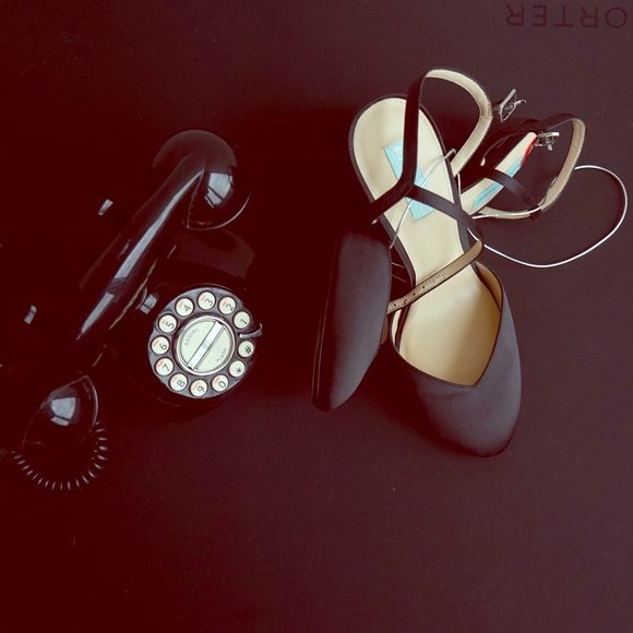 Satin shoes by Betsey Johnson - Picture 1 of 8